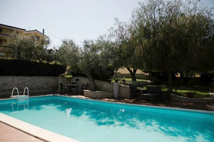 Rustico per 2 persone, con piscina e giardino nonché panorama - 1