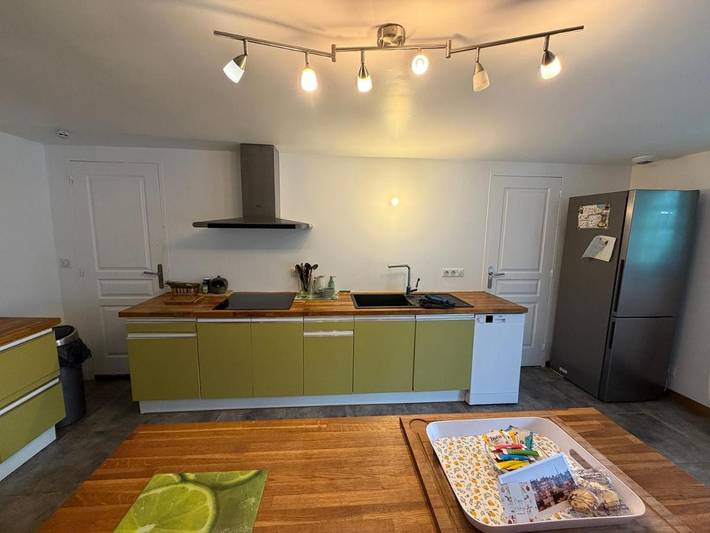 Location de vacances pour 6 personnes, avec vue et jardin à Commes - 2