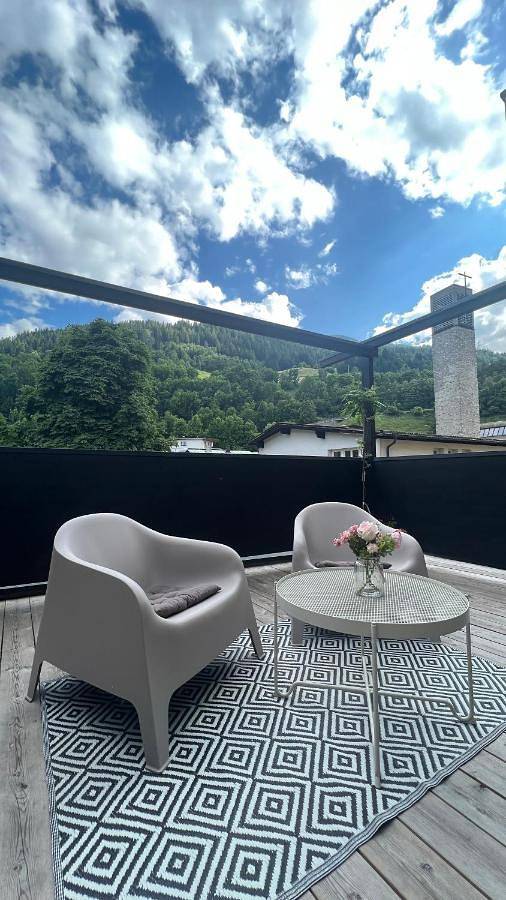Ferienwohnung für 2 Personen, mit Balkon und Terrasse sowie Ausblick in Landeck - 3