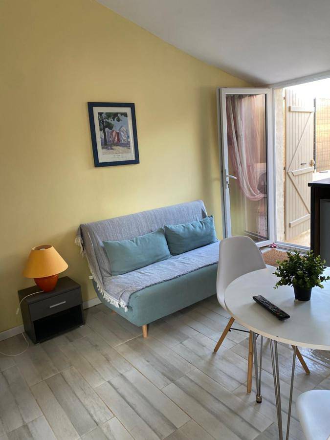 Location de vacances pour 2 personnes, avec terrasse à La Tour-d'Aigues - 4