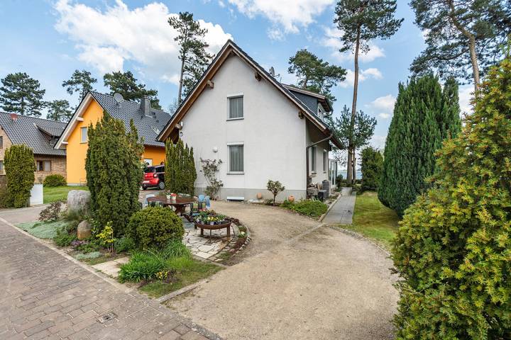 Ferienwohnung für 6 Personen, mit Balkon und Garten sowie Seeblick in Röbel-Müritz