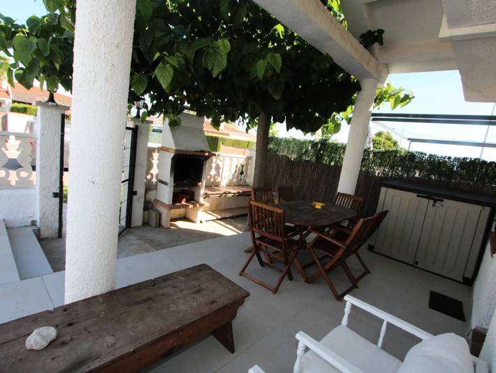 Chalet para 6 personas, con jardín, Se admiten mascotas en Delta del Ebro - 2