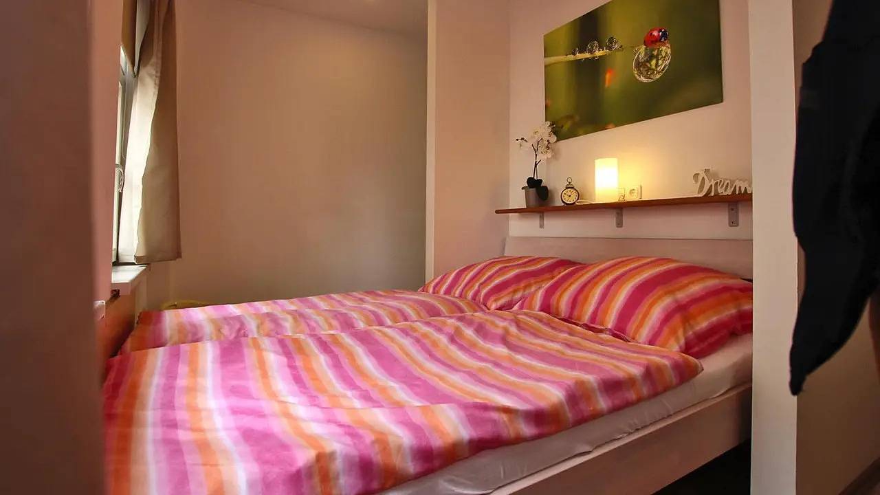 Ganze Ferienwohnung, Ferienwohnung für 2 Personen (30 m²) in Leipzig in Leipzig-Süd, Leipzig