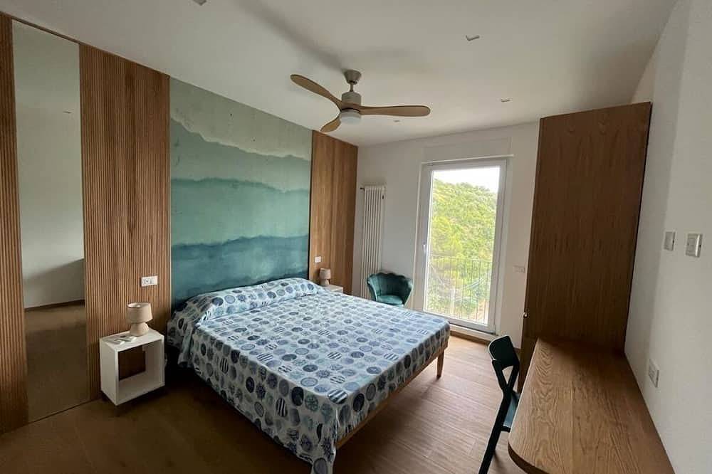 Entire apartment, Casemaggi Poets Bay Terrace with stunning views, perfect for families & friends in Portovenere, Porto Venere Municipality