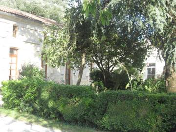 Gîte pour 2 personnes, avec terrasse, animaux acceptés à Soubran