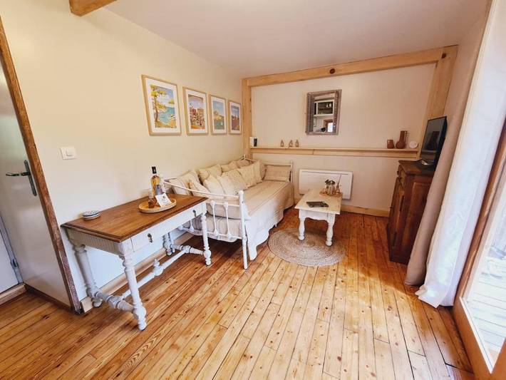 Location de vacances pour 3 personnes, avec vue et balcon à Gourdon (Provence-Alpes-Côte d'Azur) - 2