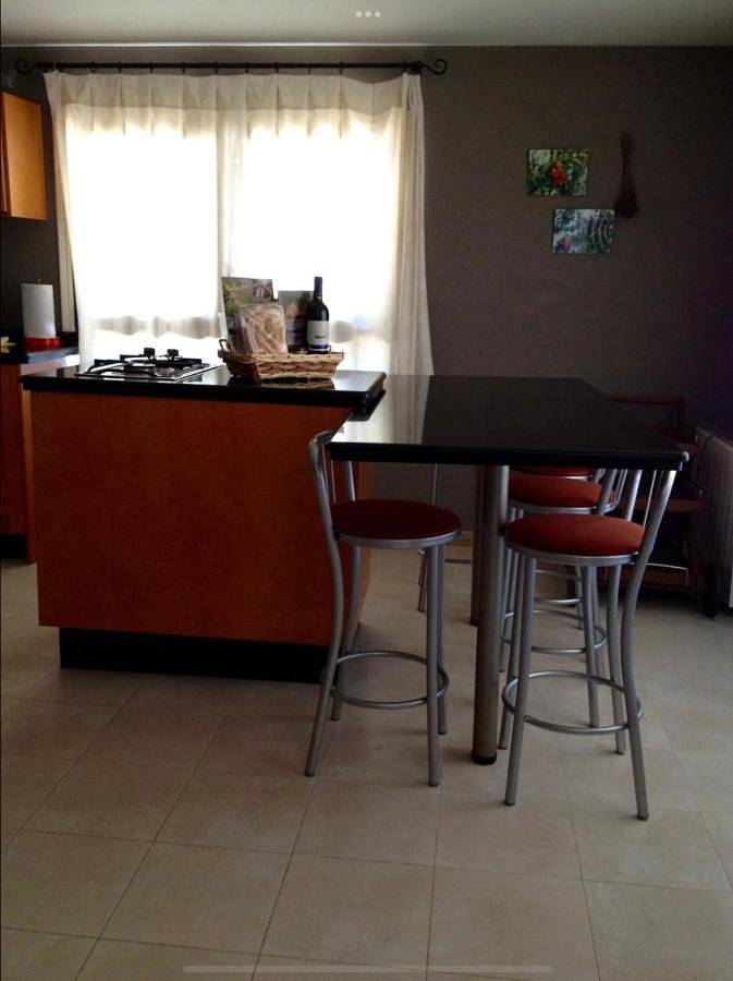 Casa de vacaciones para 4 personas, con jardín además de vistas al lago y vistas en Valle del Jerte - 3