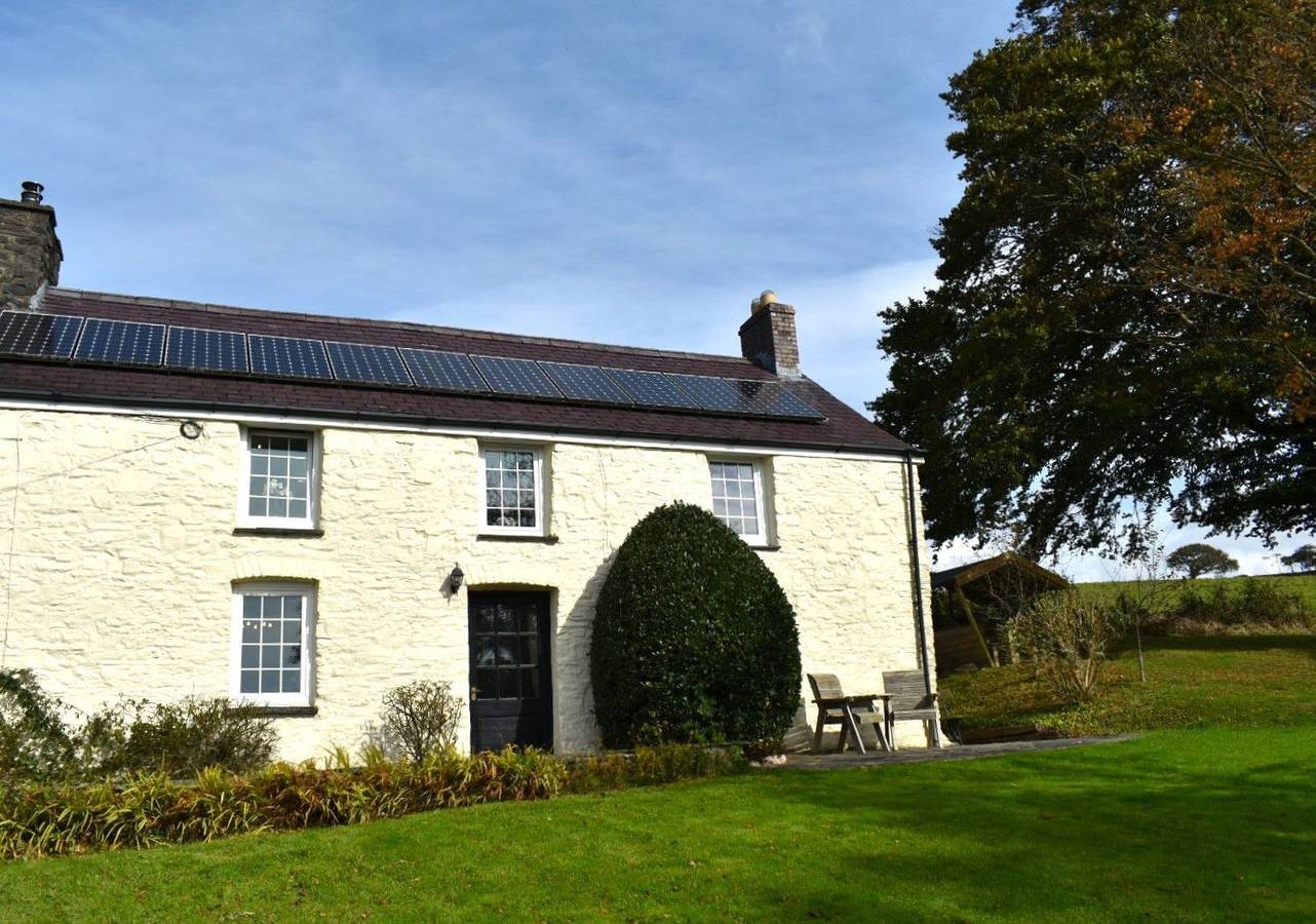 Penuwch Fach in Ceredigion
