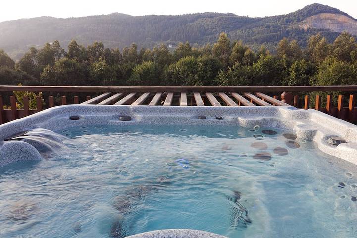 Gîte pour 2 personnes, avec jacuzzi ainsi que sauna et jardin à Ea - 3