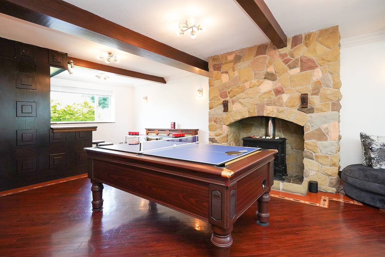 Rentmyspahome with Swimming Pool, Hottub and Sauna in South Yorkshire