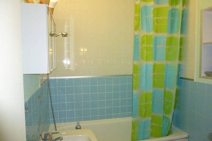 Appartement entier, Studio familial 6 pers. accès pistes, balcon, parking gratuit, casier à skis in La Pierre Saint-Martin, Arette