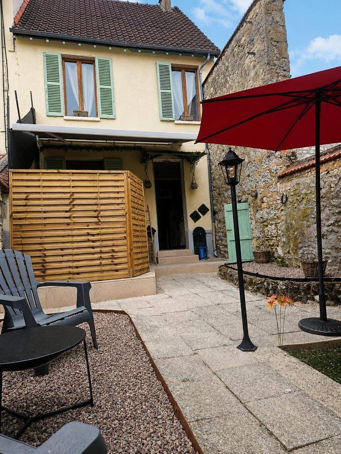 Location de vacances pour 4 personnes, avec jacuzzi et jardin à Bennecourt - 4