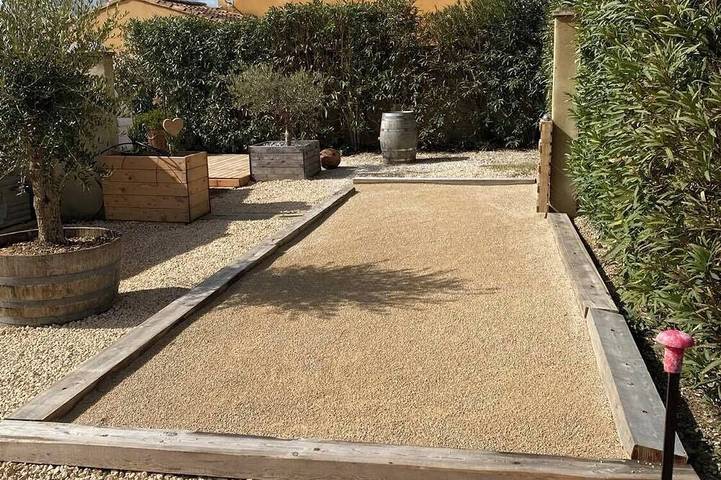 Villa Tavel, near Avignon in Tavel, Region de Nimes
