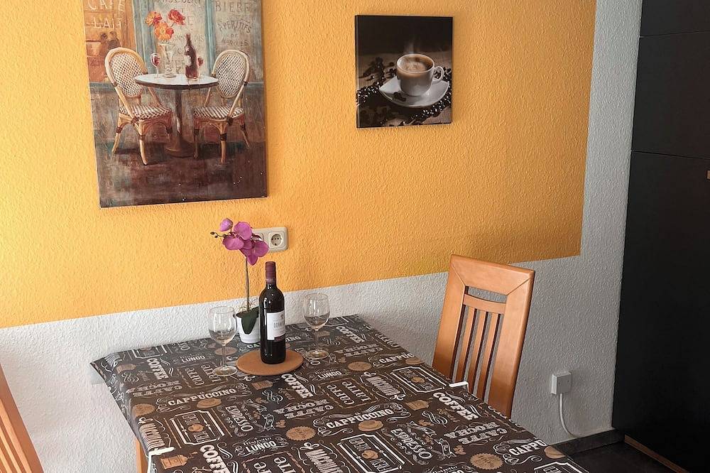 Geheel appartement, S4 Centre Whg Bayreuth toplocatie naar het rode hoofdcentrum, balkon, klimaat in Frankenalb