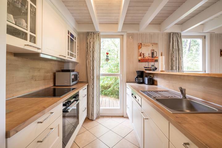 Strandhaus für 6 Personen, mit Whirlpool und Terrasse sowie Sauna in Baabe - 2