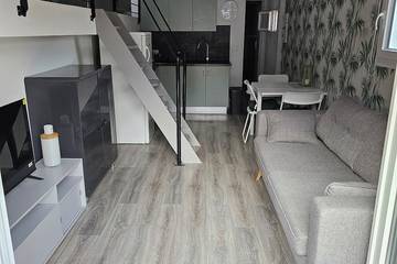 Location de vacances pour 4 personnes, avec terrasse à Le Revest-les-Eaux