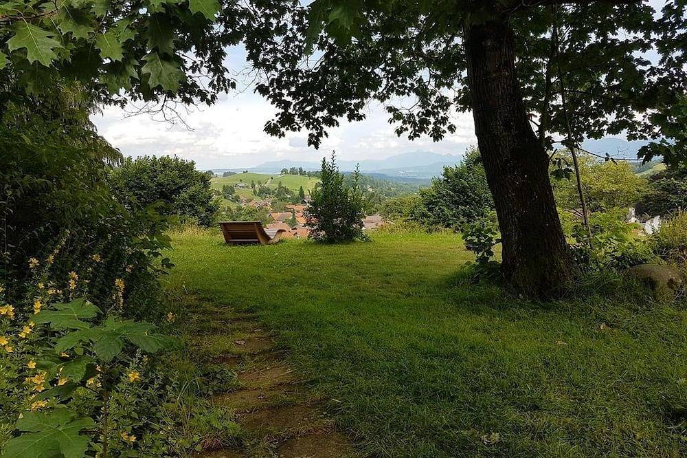 Ganze Wohnung, Ferienwohnung (2 Schlafz., Ost-/Westbalk, Nr. 322) - Landhaus Schönblick in Bad Kohlgrub, Bayerische Alpen