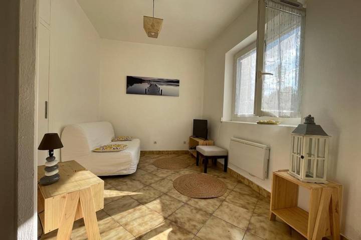 Location de vacances pour 4 personnes, avec terrasse à La Mulatière