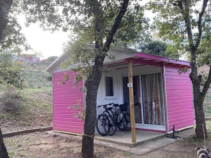 Camping pour 4 personnes, avec Terrasse et Piscine