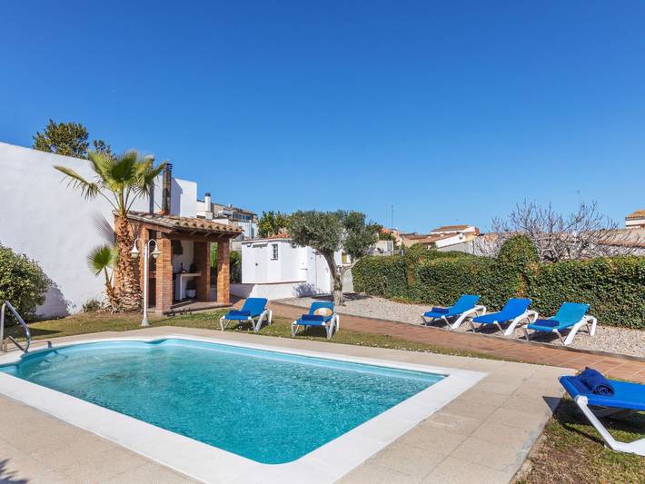 Casa de vacaciones para 8 personas, con jardín y piscina - 1