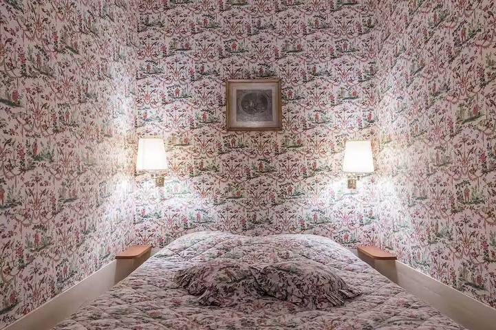 Chateau 16e siècle, Baie du mont Saint Michel dans un site romantique in Sartilly-Baie-Bocage, Côte de la Déroute