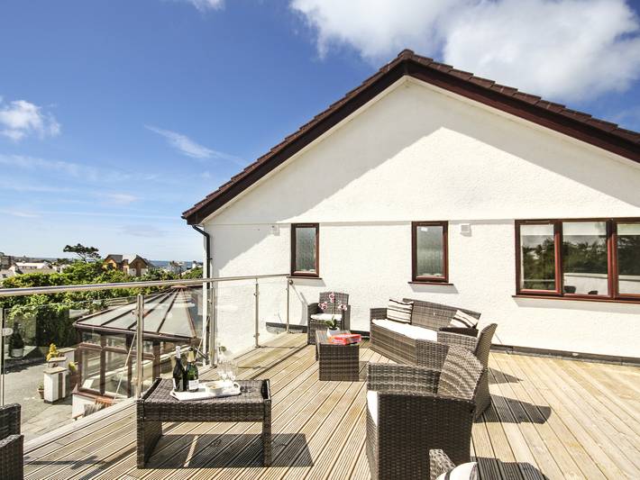Cottage for 12 people in Trearddur Bay
