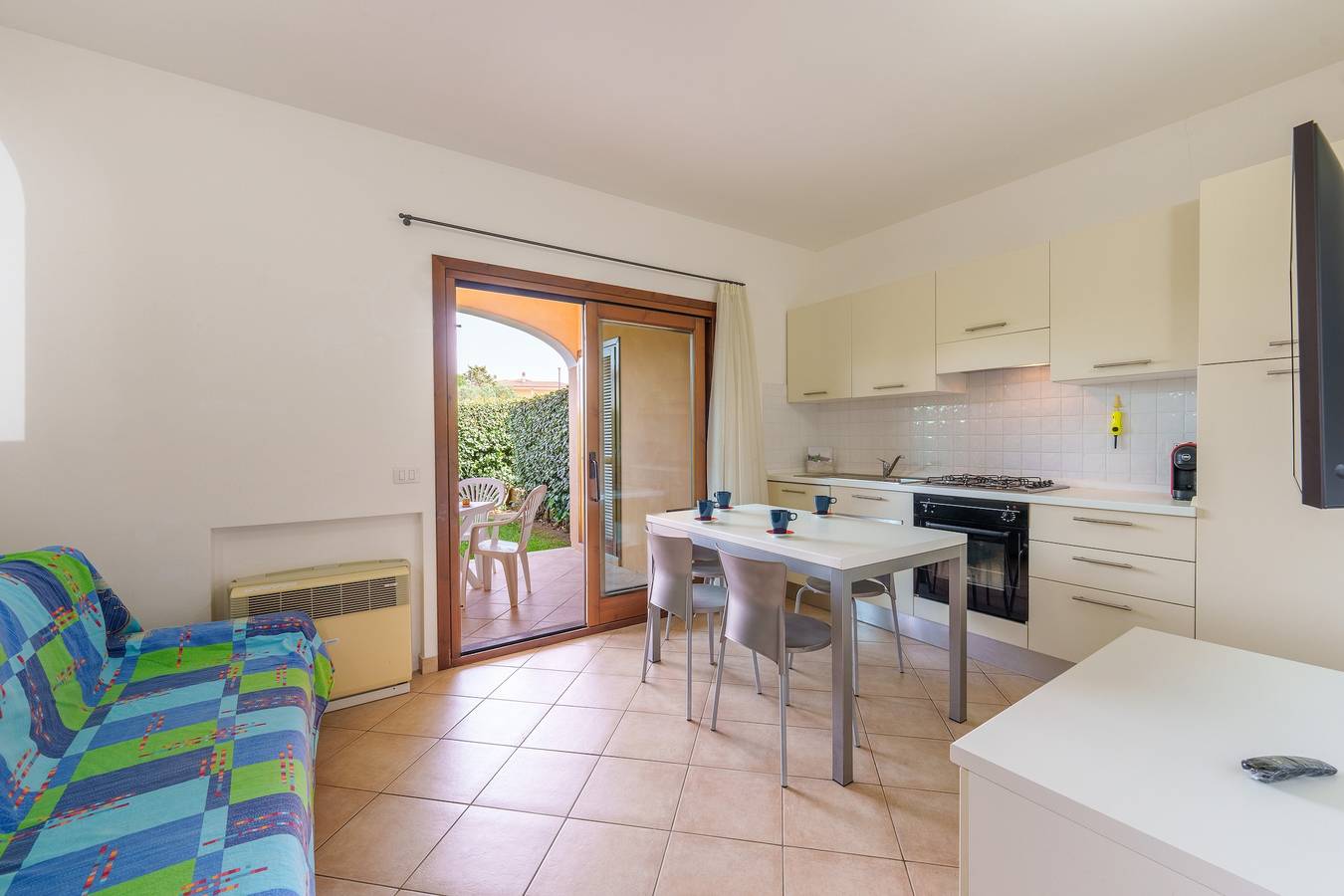 Ganze Wohnung, Ferienwohnung "Casa Vacanze Limone" mit privater Terrasse, privatem Garten und Klimaanlage in Maltineddu, Murta Maria