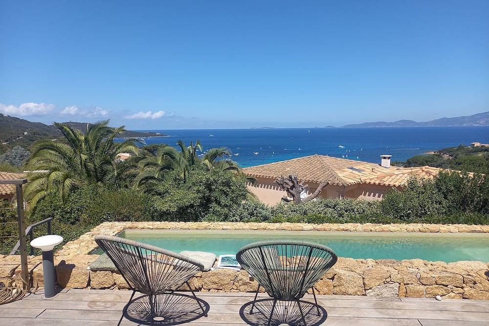 Villa - vue panoramique sur les Sanguinaires - piscine in Portigliolo, Coti-Chiavari
