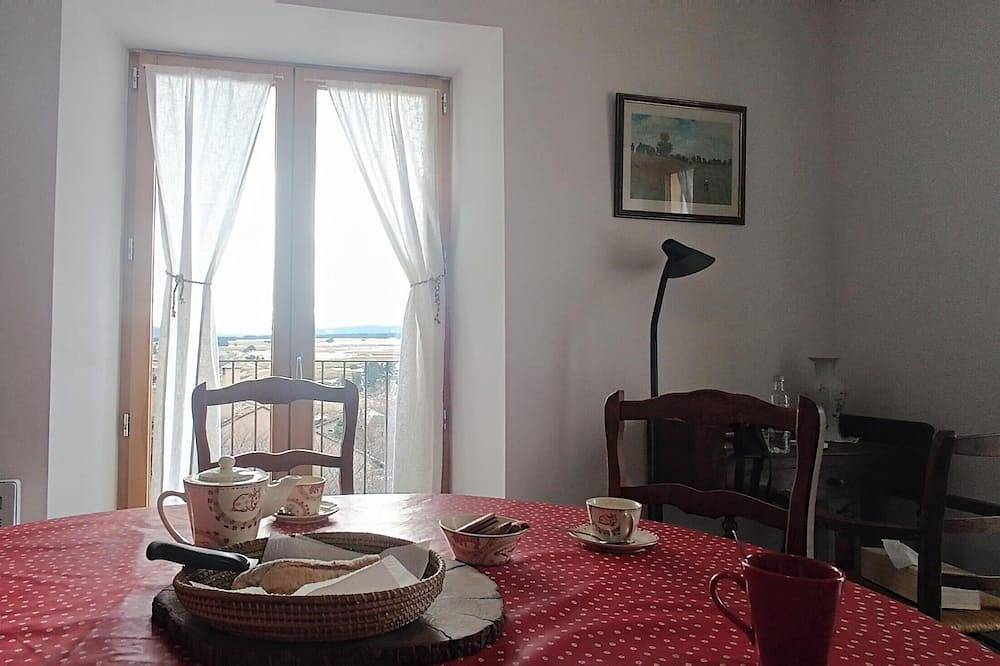 Chalet 8 people- 4 Bedrooms - Magnificent view in Réal, Parc naturel régional des Pyrénées catalanes