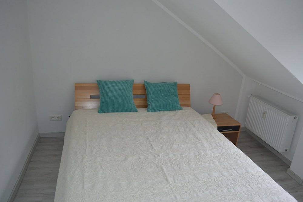 Ganze Wohnung, 2,5 Zimmer-Wohnung Zentrale Waldlage Essen-Bredeney/Rüttenscheid in Stadtbezirk IX, Essen