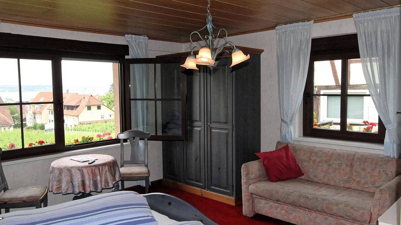 Doppelzimmer für 3 Personen in Hagnau in Hagnau am Bodensee, Region Bodensee-Oberschwaben