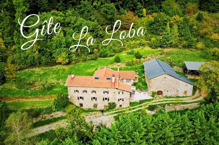Location de vacances pour 18 personnes, avec Terrasse ainsi que Jardin et Vue à Pailharès