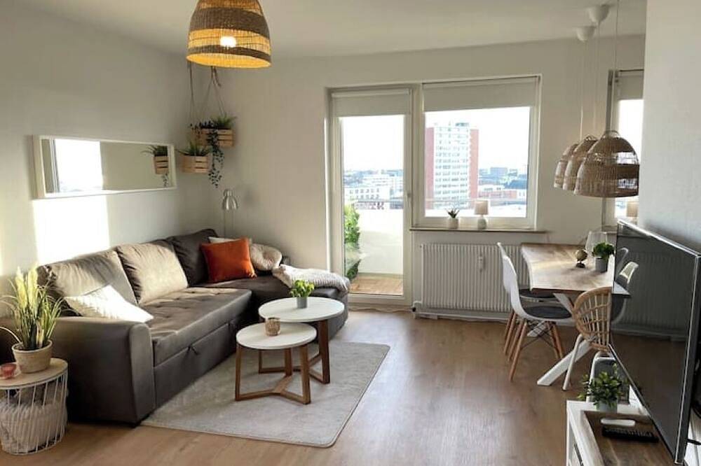 Ganze Wohnung, Weser-City-Panorama | 2Zi | 9Og | 5P | Mitte in Bremerhaven-Mitte, Bremerhaven