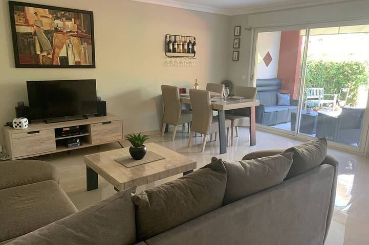 Ferienwohnung für 4 Personen, mit Pool und Garten - 1