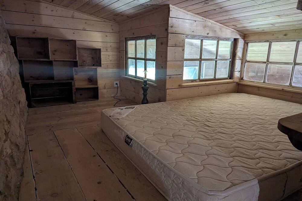 Organic 2-bedroom  farmhouse in Provence, la Mauvaise Herbe, Barjols in Barjols, Brignoles region