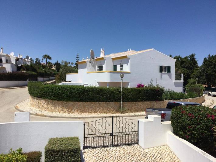 Villa for 6 people, with Balcony and Terrace as well as Garden in Praia da Luz