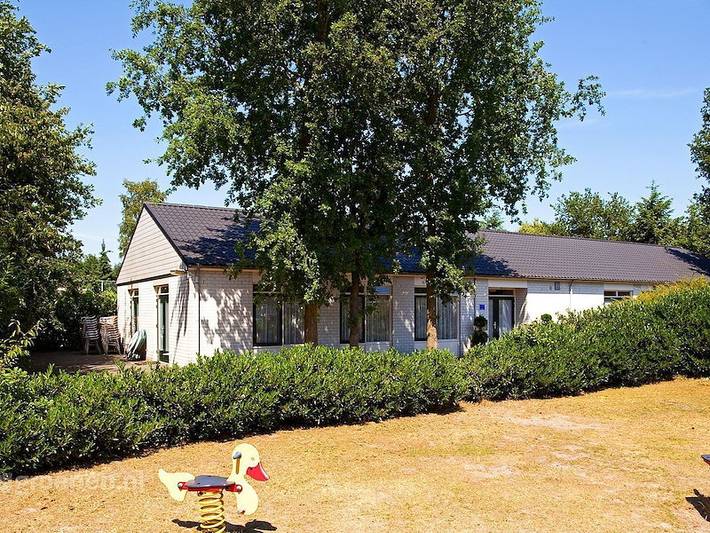 Vakantiehuis voor 30 personen, with sauna and terras as well as balkon/terras in Noord-Brabant