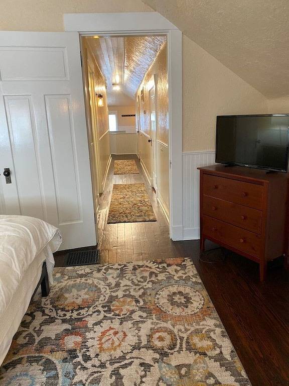 Ganze Wohnung, Private Top Floor in Historic Home in Kenton County