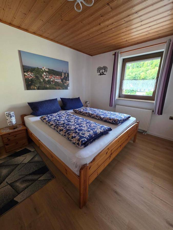 Ferienwohnung für 2 Personen, mit Balkon und Terrasse sowie Garten in Gößweinstein