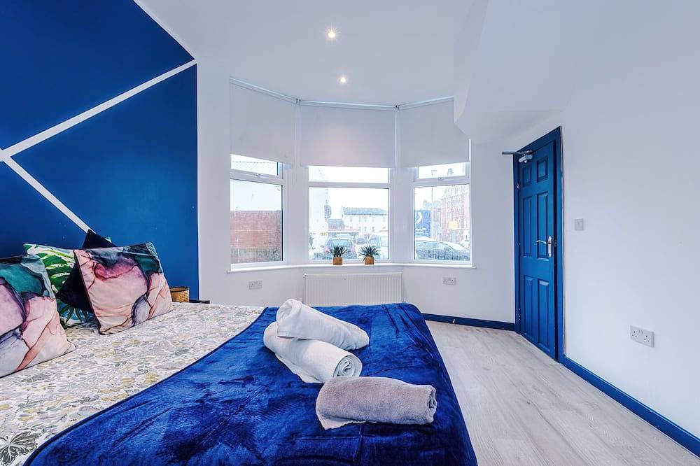 Entire apartment, Empire Blackpool Apartments - Dickson Road in Blackpool Pleasure Beach, North West England