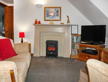 Log Cabin for 2 People in Stalham, Norfolk, Photo 3