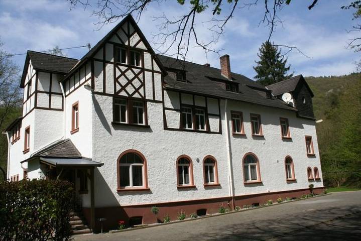 Location de vacances pour 2 personnes, avec jardin et terrasse à Alf