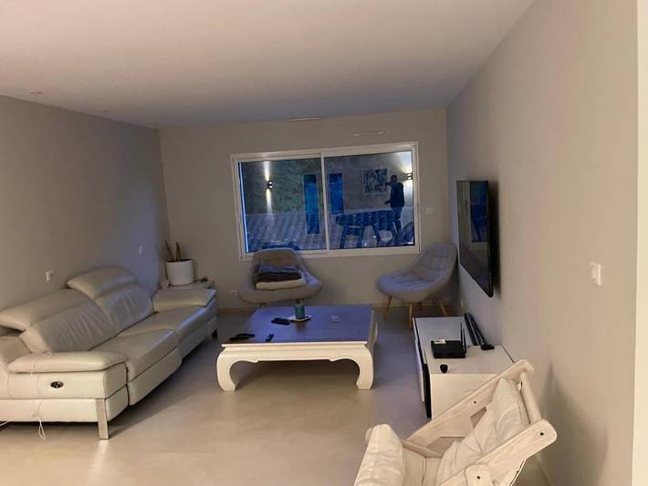Location de vacances pour 12 personnes, avec piscine ainsi que terrasse et vue à Chasseneuil-du-Poitou