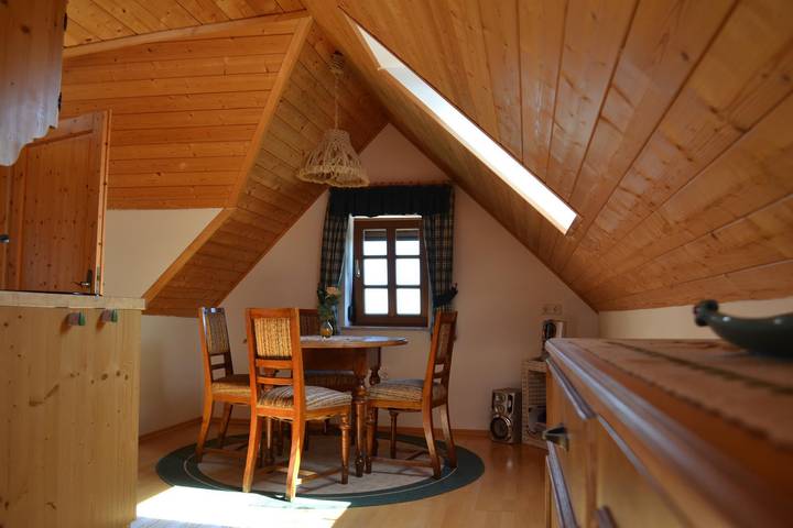 Ganze Ferienwohnung, Ferienwohnung im Dachgeschoss in Südoststeiermark, Fehring