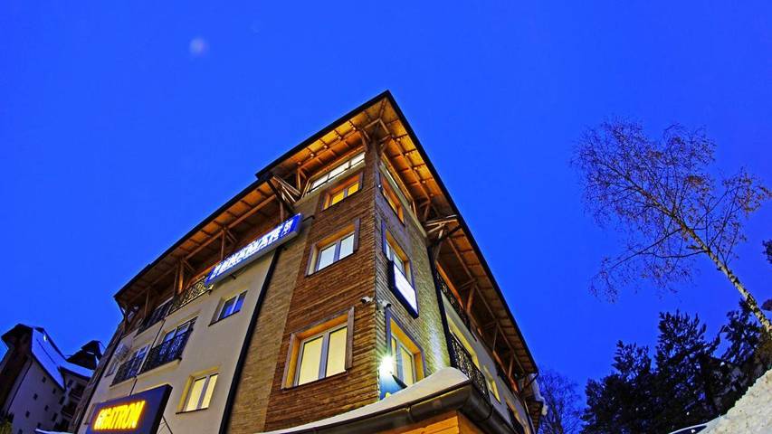 Appartement de vacances pour 4 personnes, avec terrasse ainsi que jardin et vue