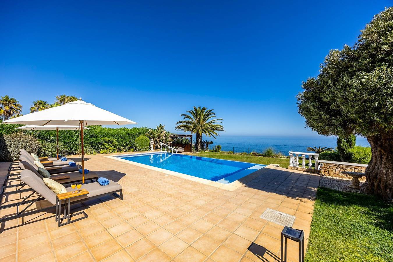 Villa für 10 Personen mit Pool in Luz, Faro Distrikt