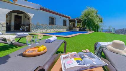 Villa voor 9 Personen in Cómpeta, Costa del Sol, Afbeelding 2