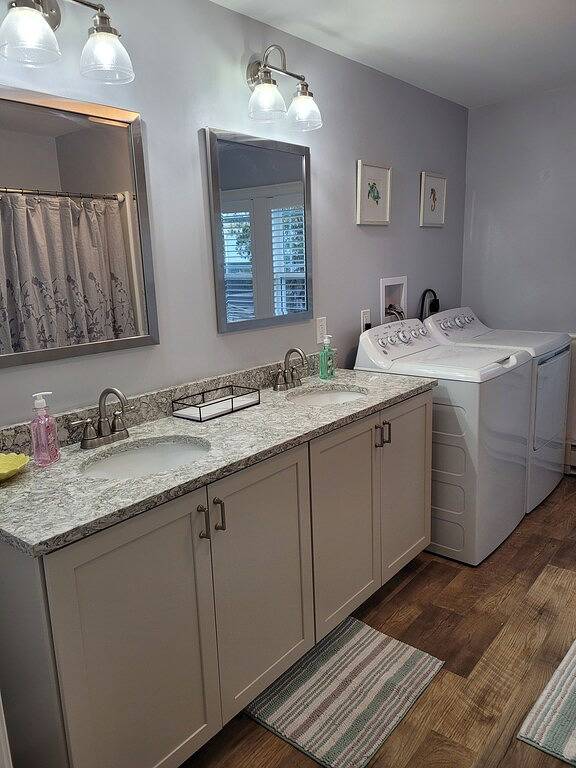 Blue Moon Carriage House in Narragansett Pier, Narragansett