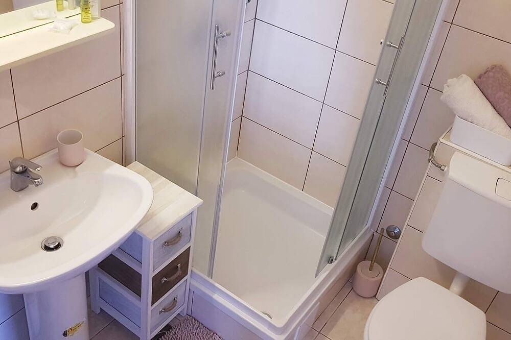 Ganze Wohnung, 1-Zimmer-Ferienwohnung mit Terrasse Mali Ston, Peljesac in Ston, Dubrovnik-Neretva