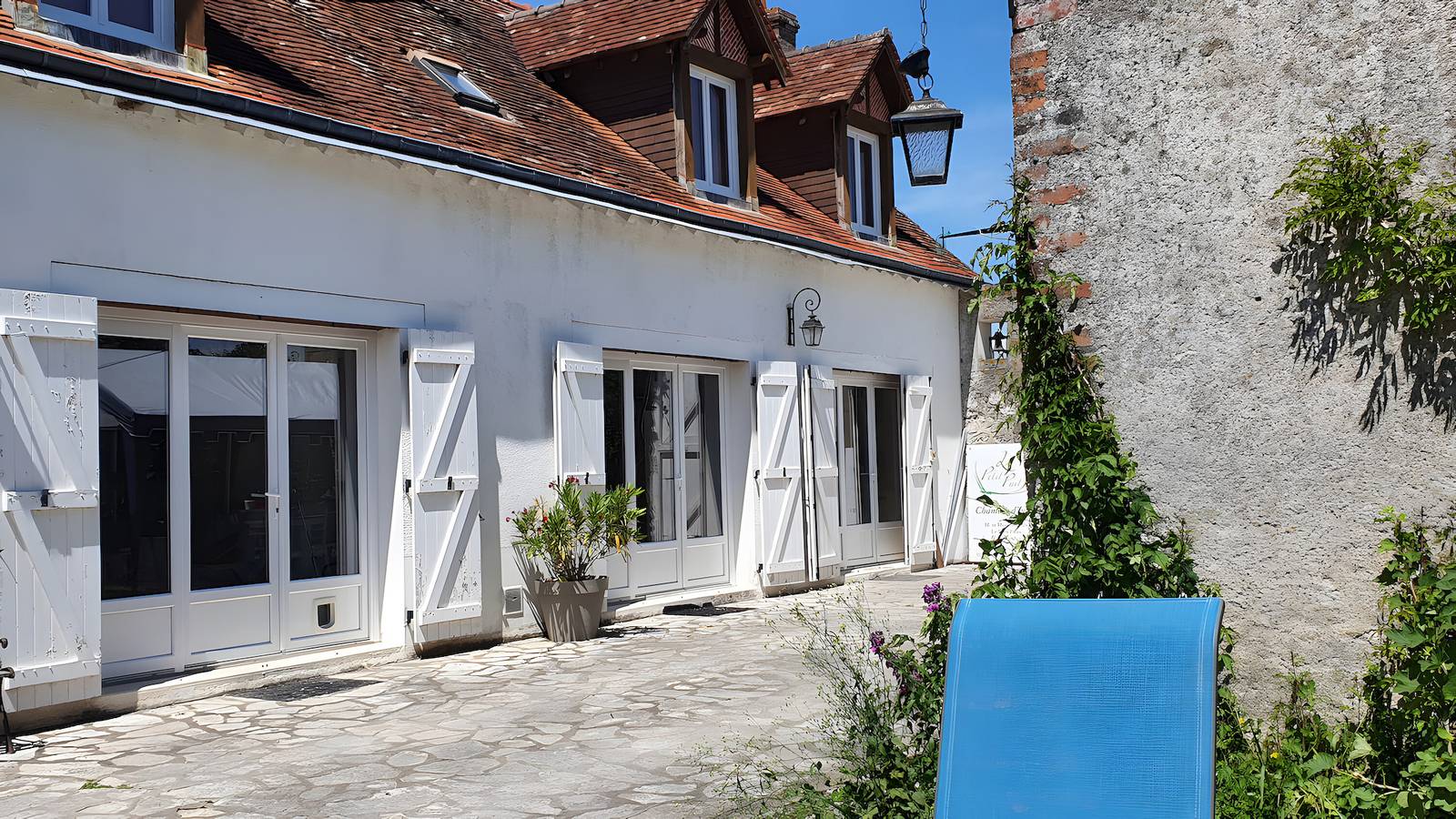 Chambre d'hôtes 'Chambre Iris - Le Petit Puits' avec jardin commun et Wi-Fi in Cheverny, Sologne